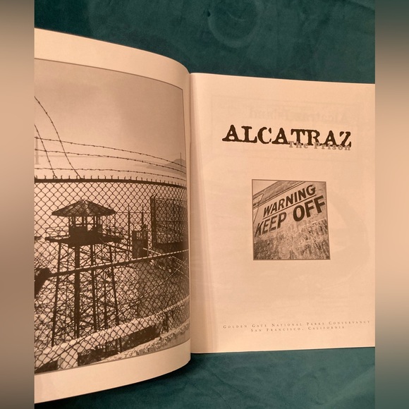 Alcatraz the Prison - Jay Stuller Book - Picture 2 of 11